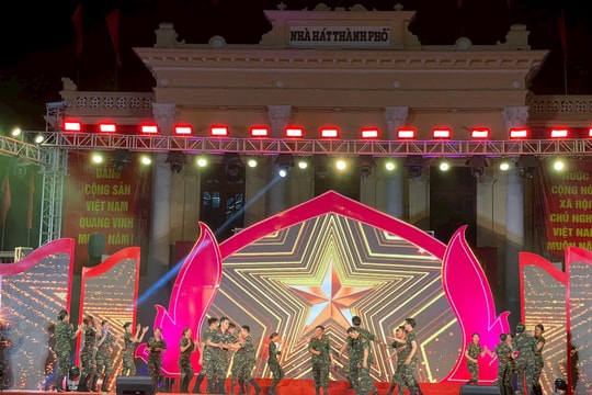 Hải Phòng: Chương trình nghệ thuật “Bài ca thống nhất” khơi dậy lòng yêu nước, tự hào dân tộc