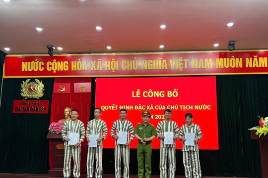 Công an Hà Nội công bố quyết định đặc xá cho 139 phạm nhân