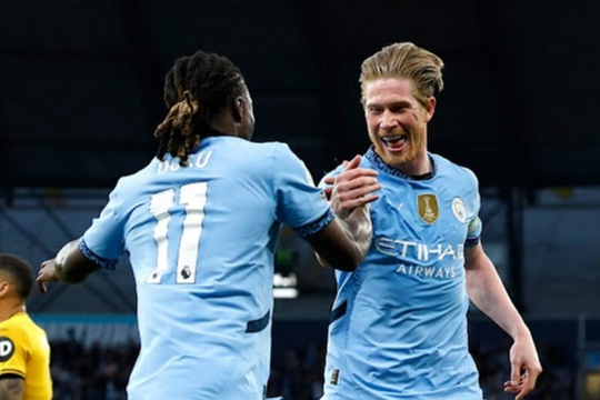 Thắng Wolves, Man City lọt top 3 Ngoại hạng Anh