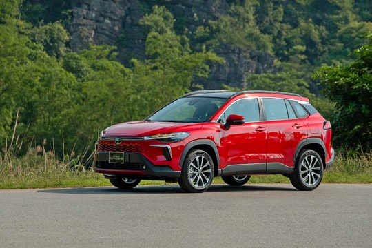 Giá xe Toyota giảm cao nhất 46 triệu đồng