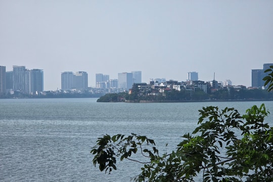 Đề xuất làm đảo xanh giữa Hồ Tây 'bất khả thi' vì sao?