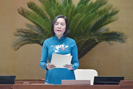 Xây dựng chính sách thu hút, hỗ trợ đối với nhà giáo