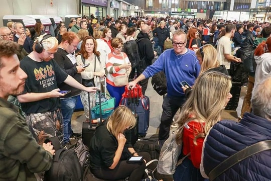 Tây Ban Nha điều tra vụ trộm cáp đồng giá 300 USD nhưng gây hỗn loạn nhà ga tàu cao tốc