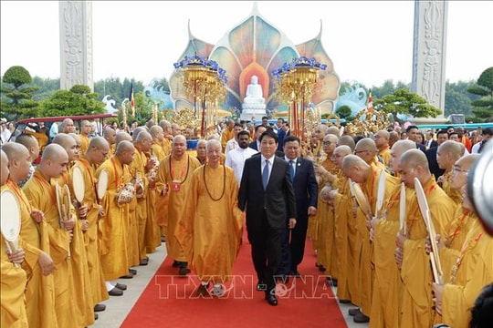 Hơn 80 quốc gia hội tụ tại TP.HCM mừng Đại lễ Vesak 2025: Thông điệp từ bi giữa thế giới đầy biến động