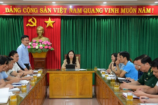 Ninh Bình: Giao ban báo chí và định hướng tuyên truyền tháng 5/2025