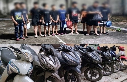 Bắt nhóm đối tượng mang hung khí tấn công người đi đường để khoe chiến tích
