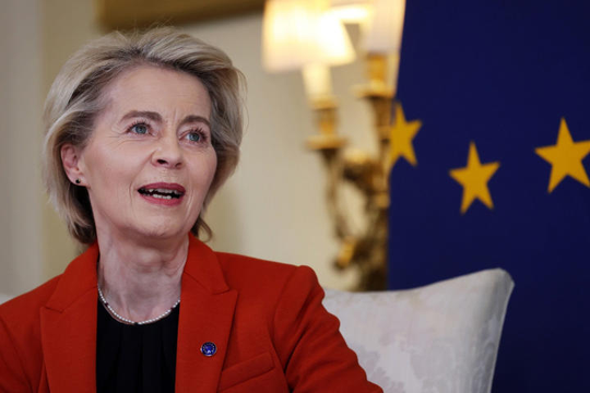 Châu Âu cam kết ngừng nhập khẩu khí đốt từ Nga