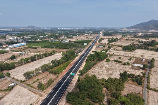 Hoàn thiện đồng bộ khi thu phí đường cao tốc Nhà nước đầu tư