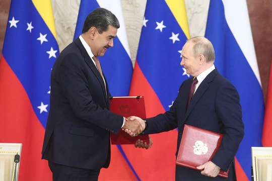 Nga và Venezuela ký hiệp định quan hệ đối tác chiến lược tại Moscow