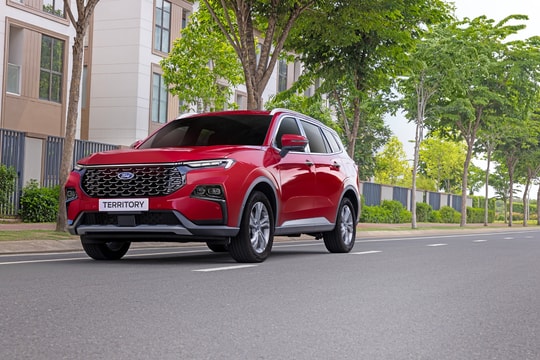 Giá xe Ford giảm cao nhất 100 triệu đồng