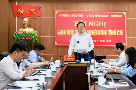 Lai Châu: Hội thảo khoa học về báo chí đánh giá chặng đường 20 năm và định hướng phát triển
