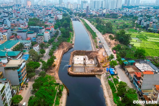 Chuyển đổi số có thể "cứu" sông Tô Lịch