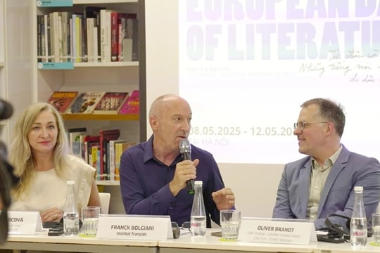 Văn học di dân trong sáng tác của nhà văn châu Âu gốc Việt