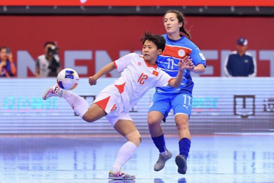 Thắng Philippines, đội tuyển futsal nữ Việt Nam đặt một chân vào tứ kết giải châu Á