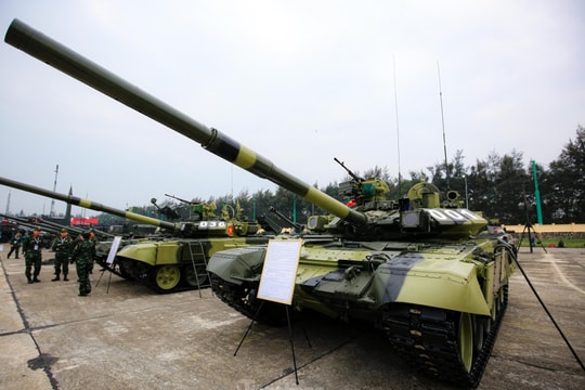 Tập trung nghiên cứu, sản xuất các loại vũ khí trang bị kỹ thuật có ý nghĩa chiến lược