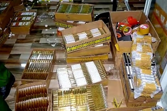 Khởi tố nhiều đối tượng trong vụ sản xuất nước hoa giả quy mô lớn ở Bình Phước