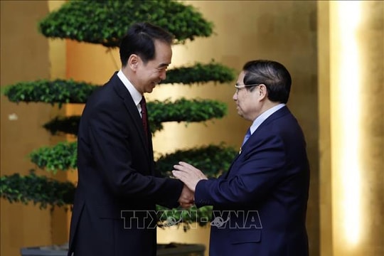 Thủ tướng Phạm Minh Chính tiếp Đại sứ Trung Quốc Hà Vĩ