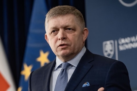 Thủ tướng Slovakia nói về việc Liên minh châu Âu ngăn ông dự Ngày Chiến thắng
