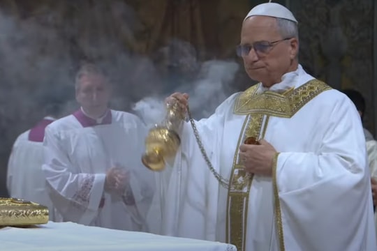 Giáo Hoàng Leo XIV cử hành thánh Lễ đầu tiên, hướng tới lễ nhậm chức