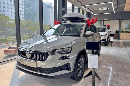 Skoda Karoq giảm giá kỷ lục tại đại lý