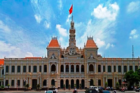 UBND cấp tỉnh tổ chức tối đa 14 sở và tương đương, TPHCM có chính sách riêng