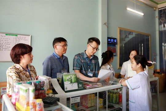 Kiểm tra xử phạt hành chính 5 nhà thuốc sai phạm ở Lào Cai gần 50 triệu đồng