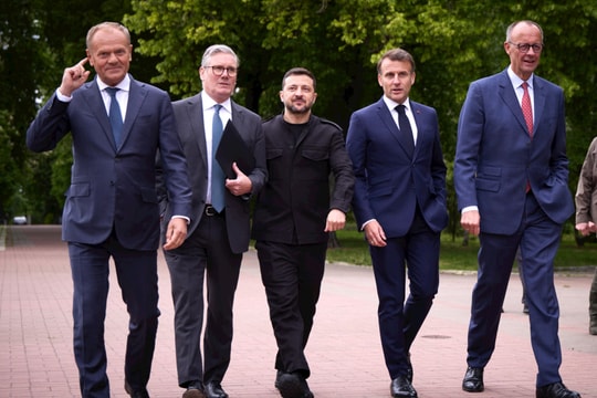 Châu Âu công bố gói cấm vận mới với Nga, khi hòa đàm Ukraine đang diễn ra