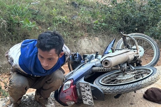 Nam thanh niên trộm xe mô tô, dùng bom xăng đến cướp ngân hàng