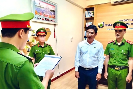 Hiệu trưởng Trường Cao đẳng Công Thương miền Trung bị bắt vì bỏ ngoài sổ sách hàng tỷ đồng