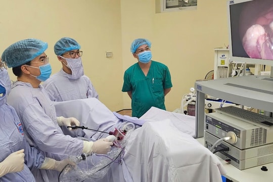 Bước tiến vượt bậc trong phẫu thuật ung thư phụ khoa không để lại sẹo