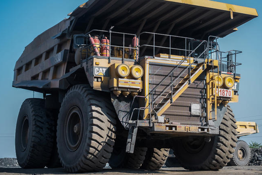 ‏Lốp xe lớn nhất thế giới to bằng căn phòng có giá ‘trên trời’