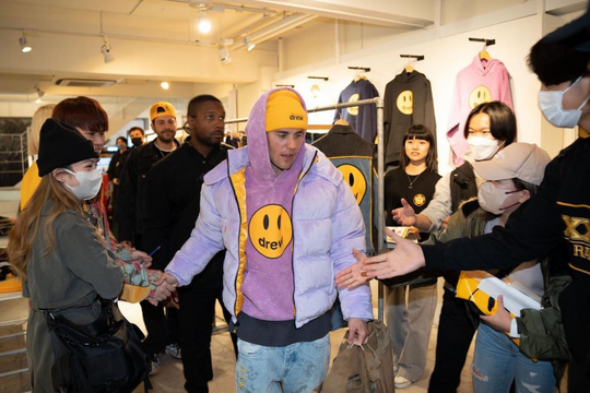 Justin Bieber sắp 'vỡ nợ': Hệ quả từ chi tiêu hoang phí và lối sống xa hoa