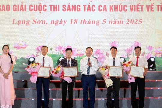 Mai Trần Lâm lập cú đúp giải thưởng ca khúc về Lạng Sơn