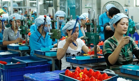 Báo chí thực hiện cung cấp thông tin về kinh tế tư nhân khách quan, trung thực, đầy đủ