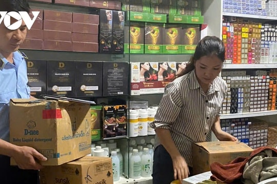 Lai Châu phát hiện hơn 2,2 tấn mì chính không rõ nguồn gốc