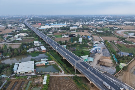Cần thiết mở rộng cao tốc TP.HCM - Trung Lương - Mỹ Thuận