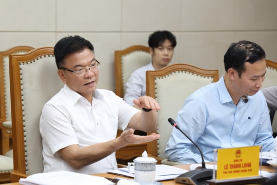 Phân định rõ thẩm quyền chung của UBND và thẩm quyền riêng của Chủ tịch UBND cấp tỉnh