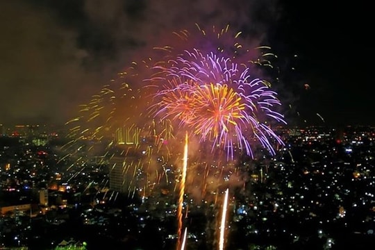 Khánh Hòa bắn pháo hoa tầm cao dịp Lễ hội Văn hóa - Du lịch biển 2025