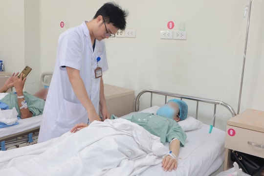 Chủ quan với đau bụng, người phụ nữ bị viêm phúc mạc, nguy cơ tử vong cao