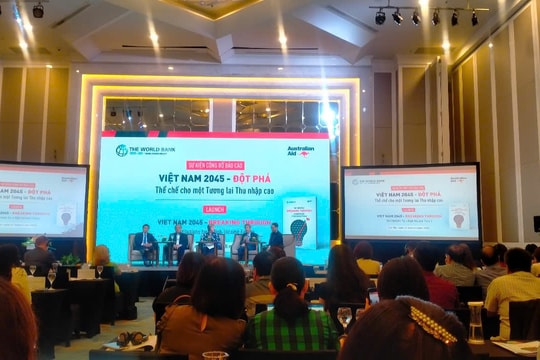 Việt Nam cần 'cú hích thể chế' để bứt phá thành quốc gia thu nhập cao