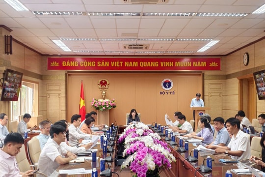 Bộ trưởng Bộ Y tế: Người dân hoang mang vì không biết sản phẩm nào được phép lưu hành, sản phẩm nào là hàng giả