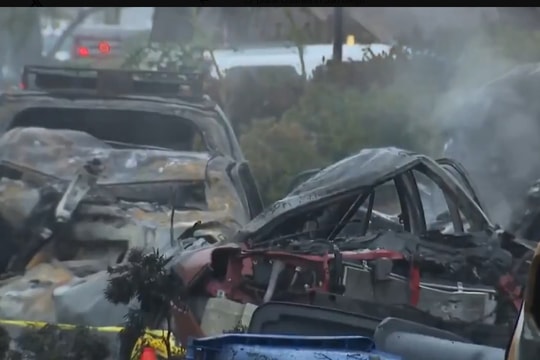 Nhiều người thiệt mạng trong vụ máy bay rơi ở khu phố California