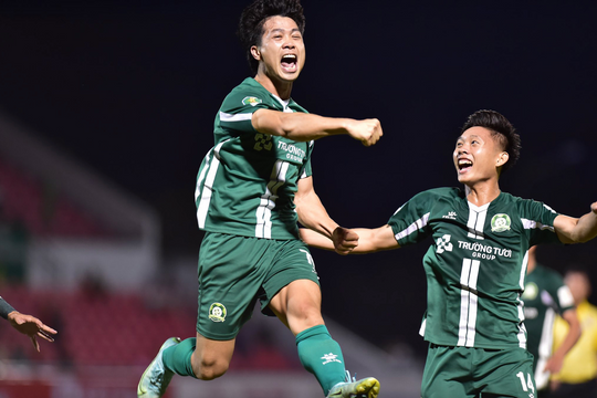 Công Phượng xúc động ngày trở lại ĐT Việt Nam: 'Tôi sẽ cống hiến hết mình'