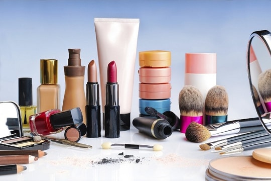 Bộ Y tế đề xuất cấm các từ ngữ mang tính điều trị, phóng đại trong quảng cáo mỹ phẩm