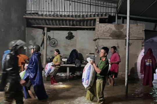 Hơn nửa triệu dân ven biển sẵn sàng sơ tán, nhiều tỉnh cấm biển ứng phó bão