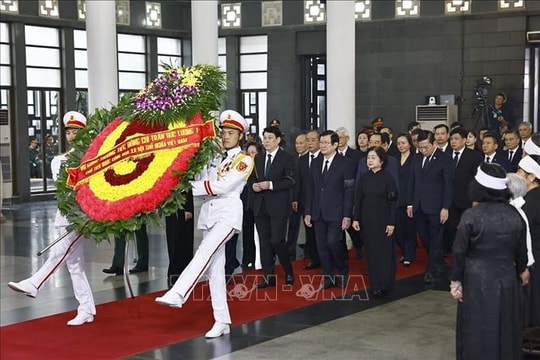 Hơn 650 đoàn trong nước và quốc tế viếng nguyên Chủ tịch nước Trần Đức Lương