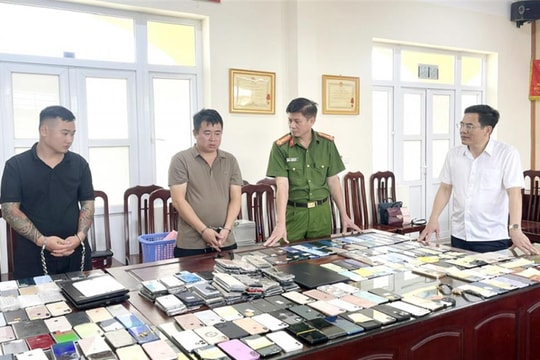 Triệt phá ổ nhóm trộm cắp hơn 300 chiếc điện thoại tại chùa Tam Chúc