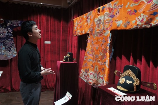 Khám phá cổ phục tại triển lãm ‘Thấp thoáng vàng son’