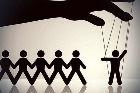 Giải mã cơn sốt đấu tố trên mạng xã hội: Chiến lược hay sự bộc phát?