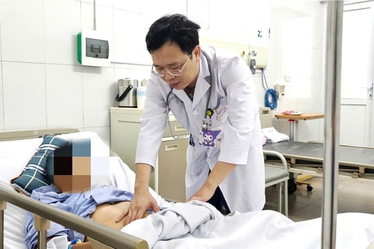 Người đàn ông thoát khỏi ba bệnh lý tiết niệu nhờ hệ thống laser